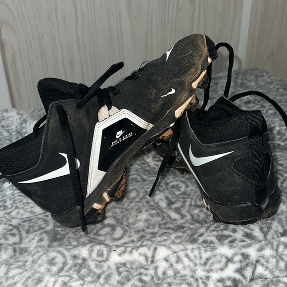 boys baseball cleats - Picture 2 of 2